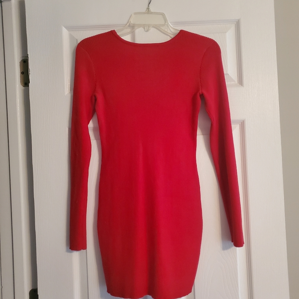 SEXY RED DRESS - Picture 5 of 5